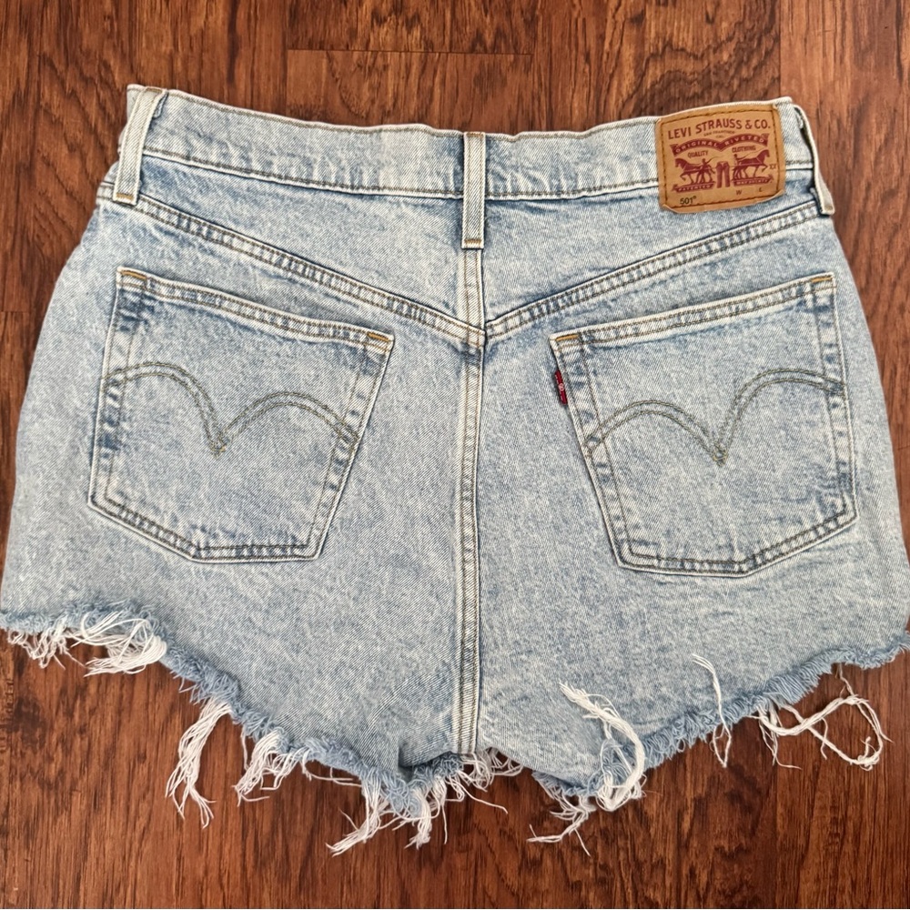Levi’s 501 Denim Shorts - size 30, light wash